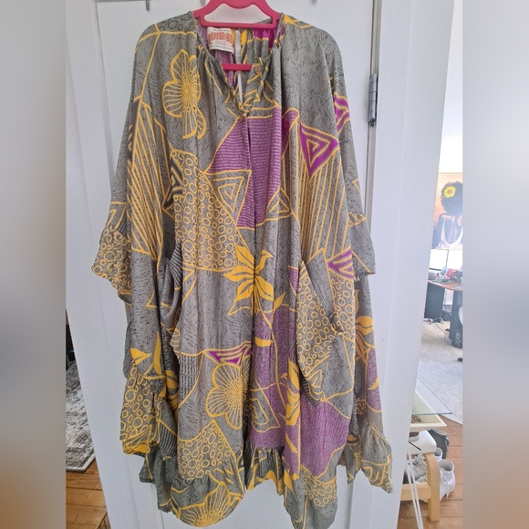 Kantha Bae Tops - Kantha Bae Rasgulla Gold Dust Muu